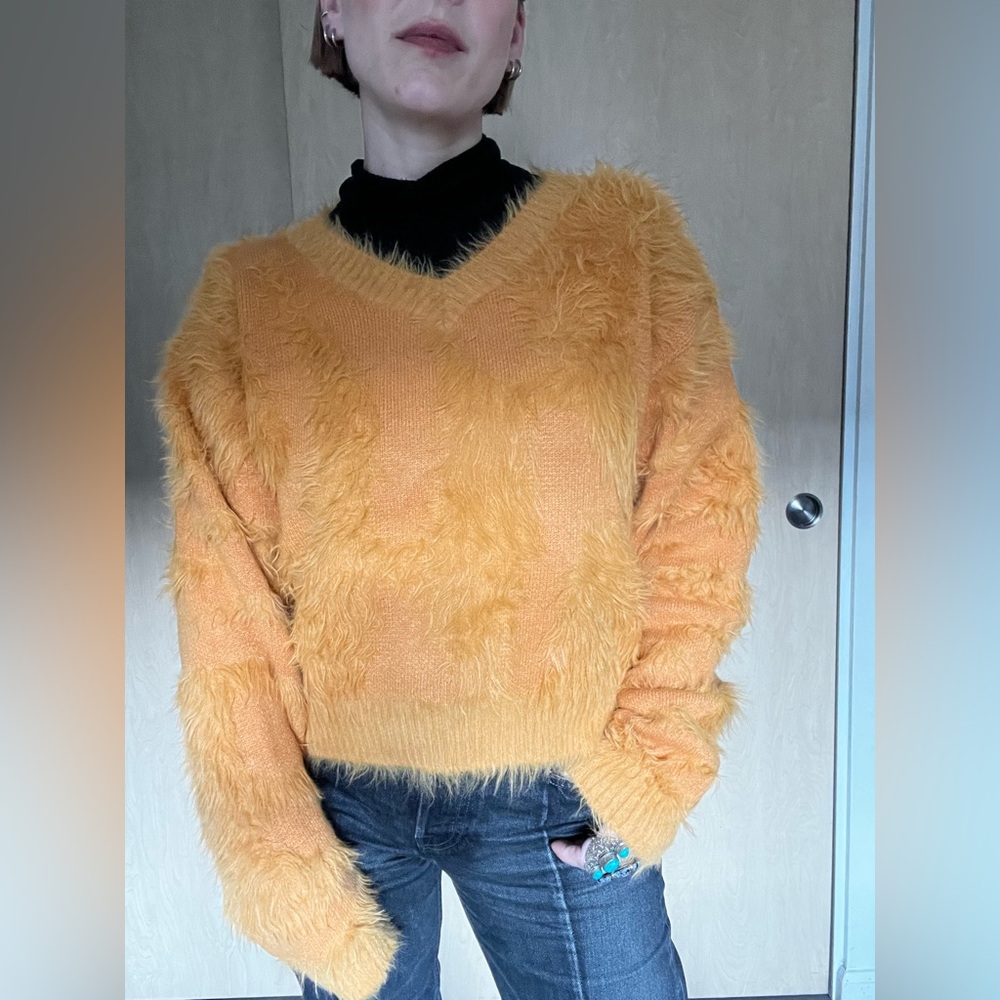 Bright yellow, fuzzy eyelash sweater extra soft cropped NWT WOMEN SIZE SMALL
